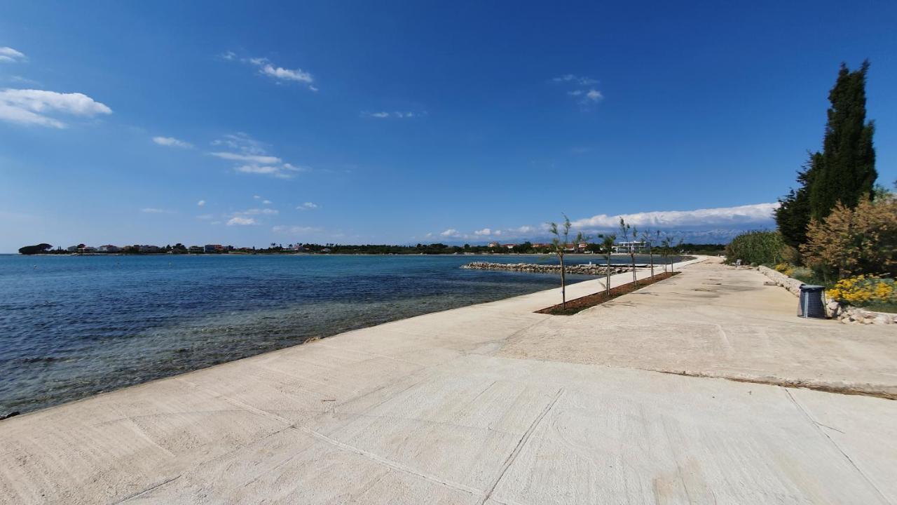 Malo Ferienvilla Privlaka, Pool, Boje, Wi-Fi, Wallbox Privlaka  Exteriér fotografie