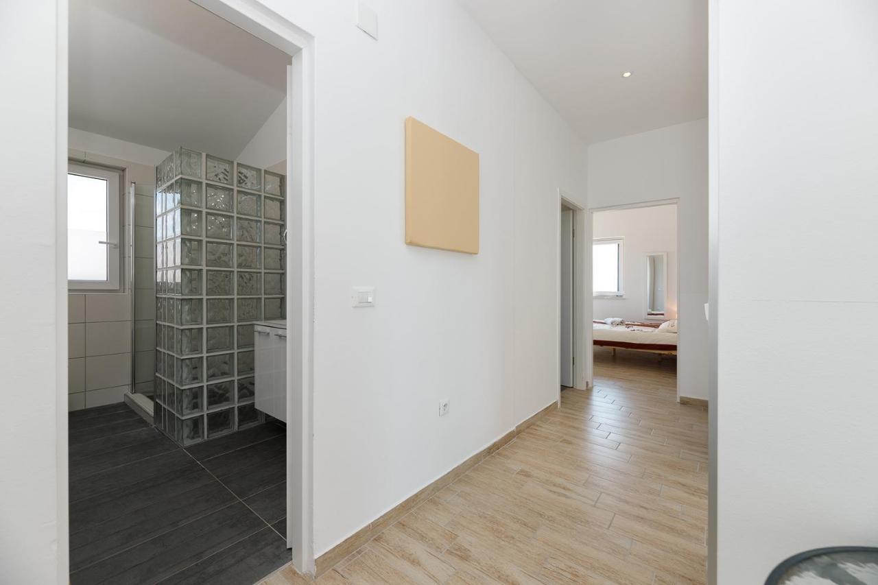 Malo Ferienvilla Privlaka, Pool, Boje, Wi-Fi, Wallbox Privlaka  Exteriér fotografie